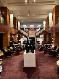 Picture of the lobby.