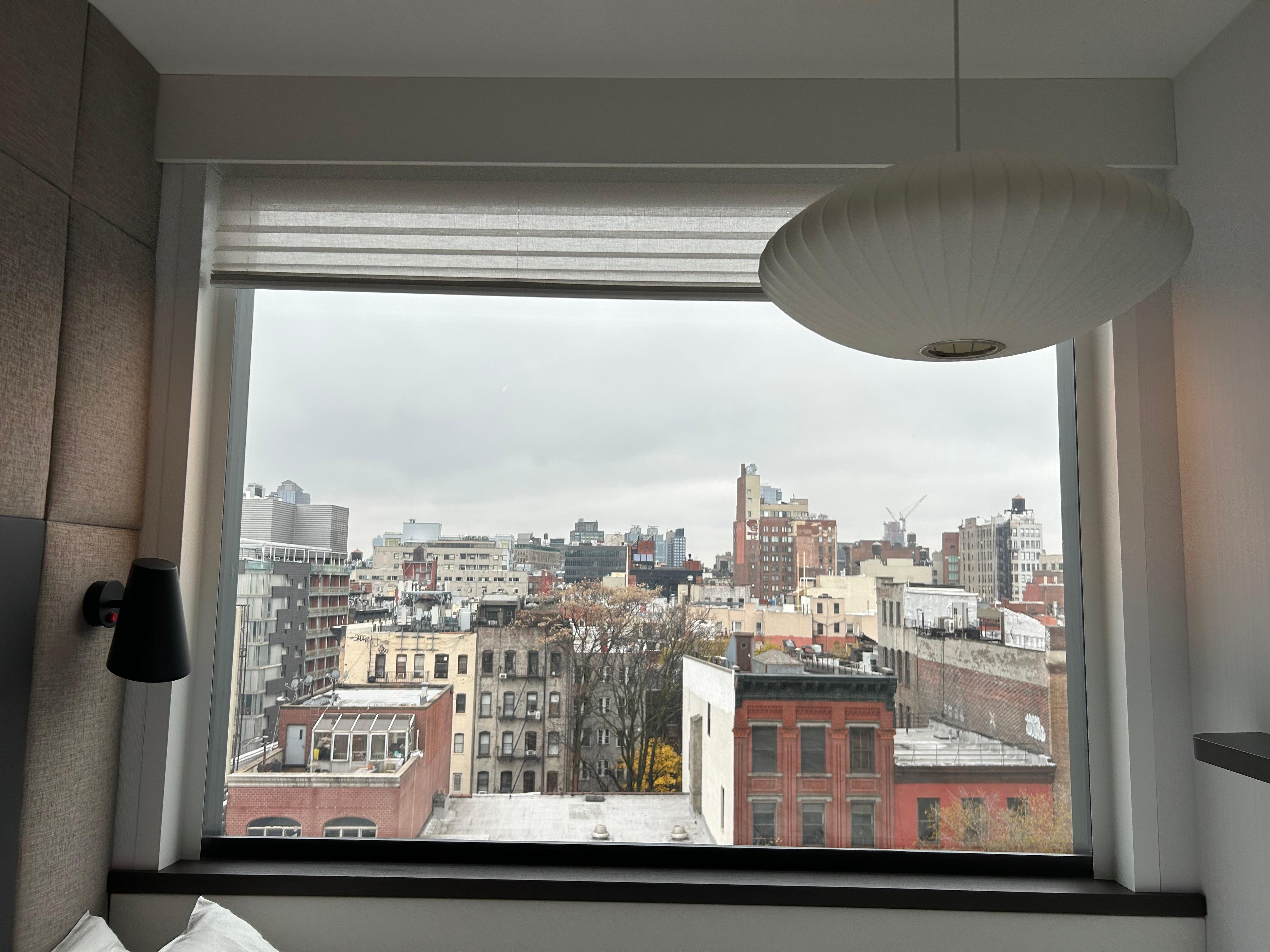 The view from our room was perfect! Also loved the electric closure of the blinds and the personalized message on the TV. 