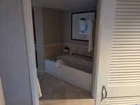 The amazingly deep bathtub