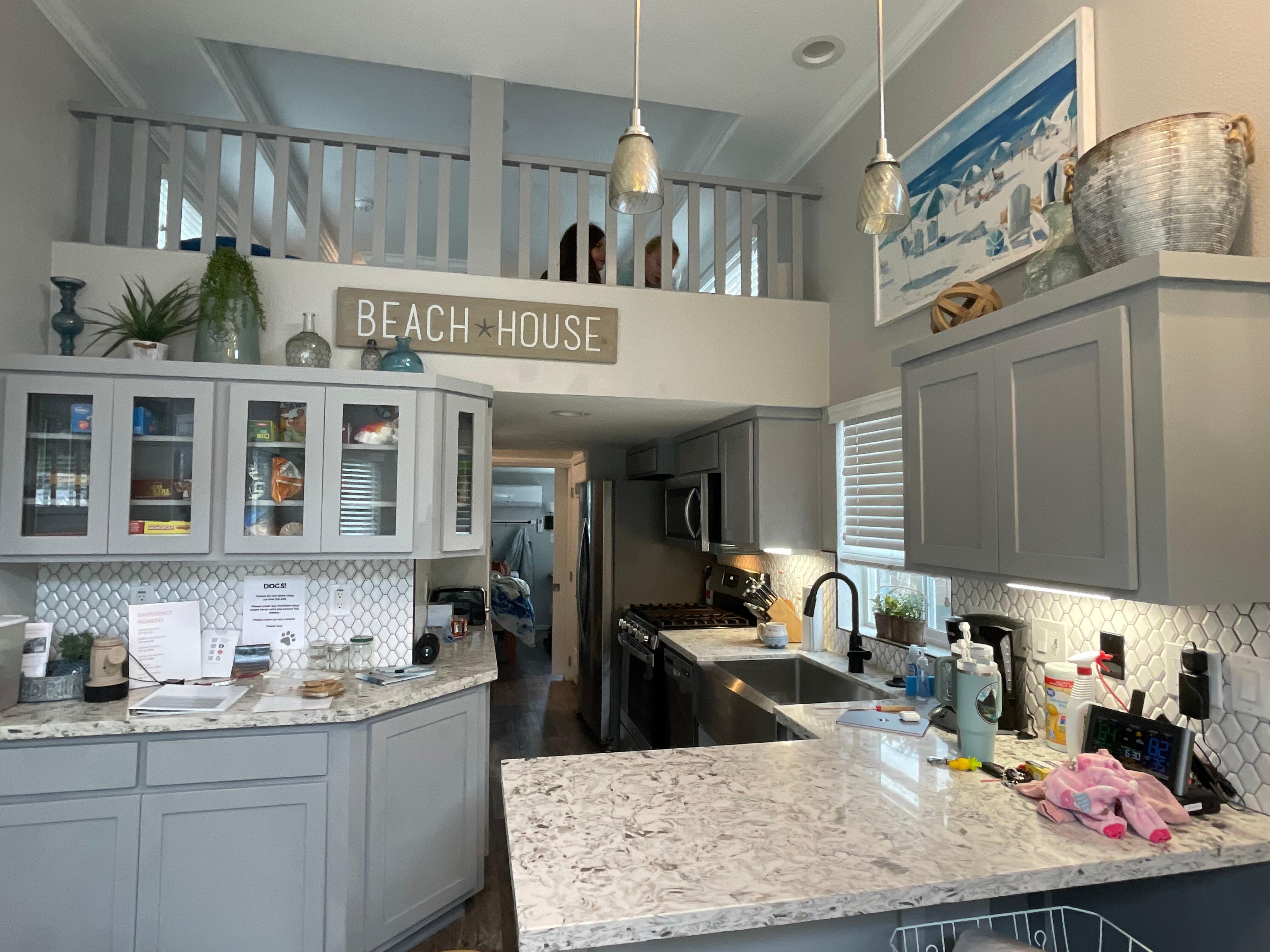 Kitchen and lofts 