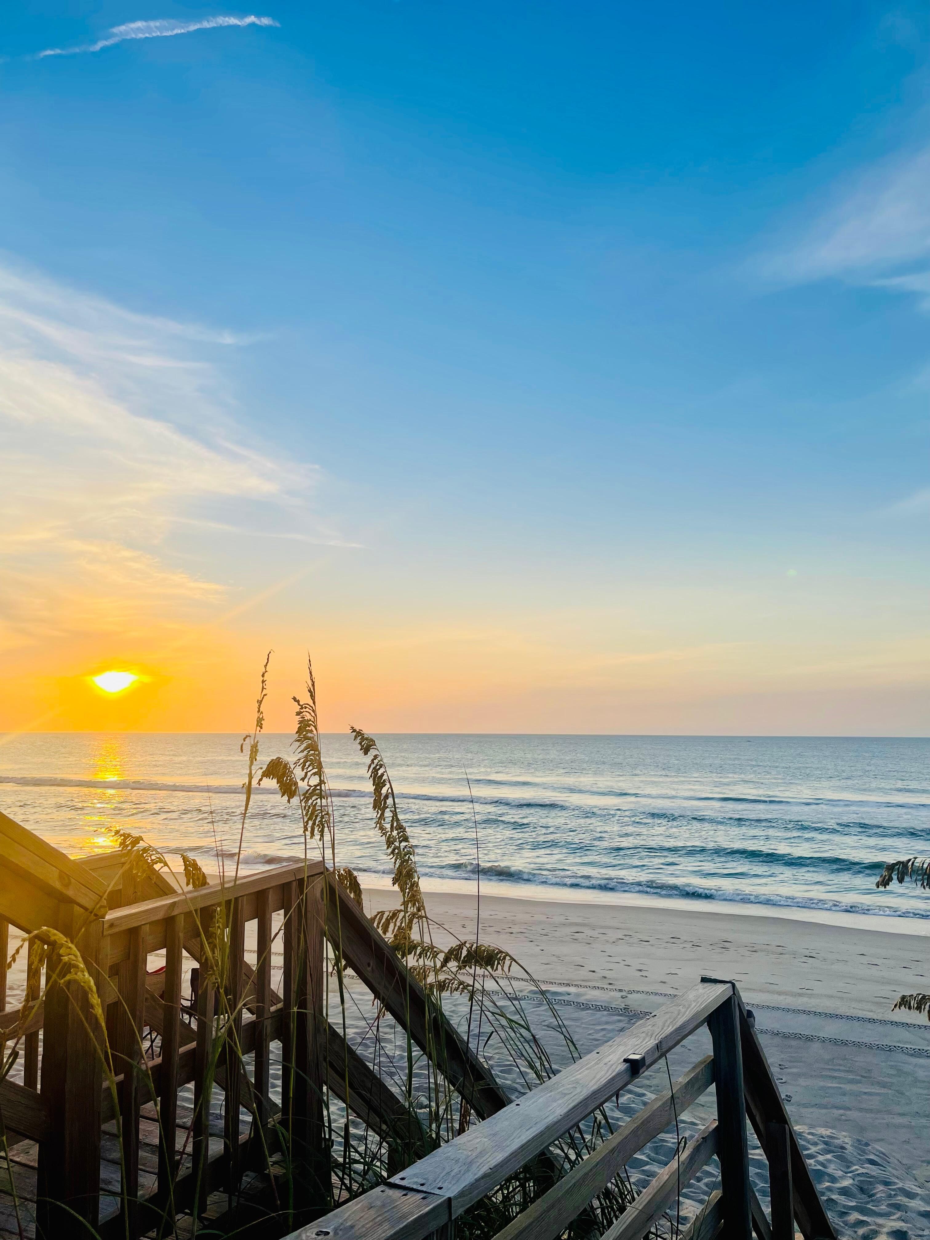 Beautiful Sunrise Steps away from house