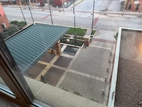 Drive up area at front of hotel