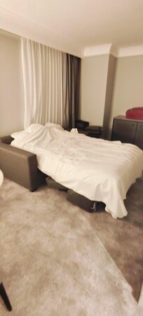 so wurde das Bett mitten in der Nacht hergerichtet