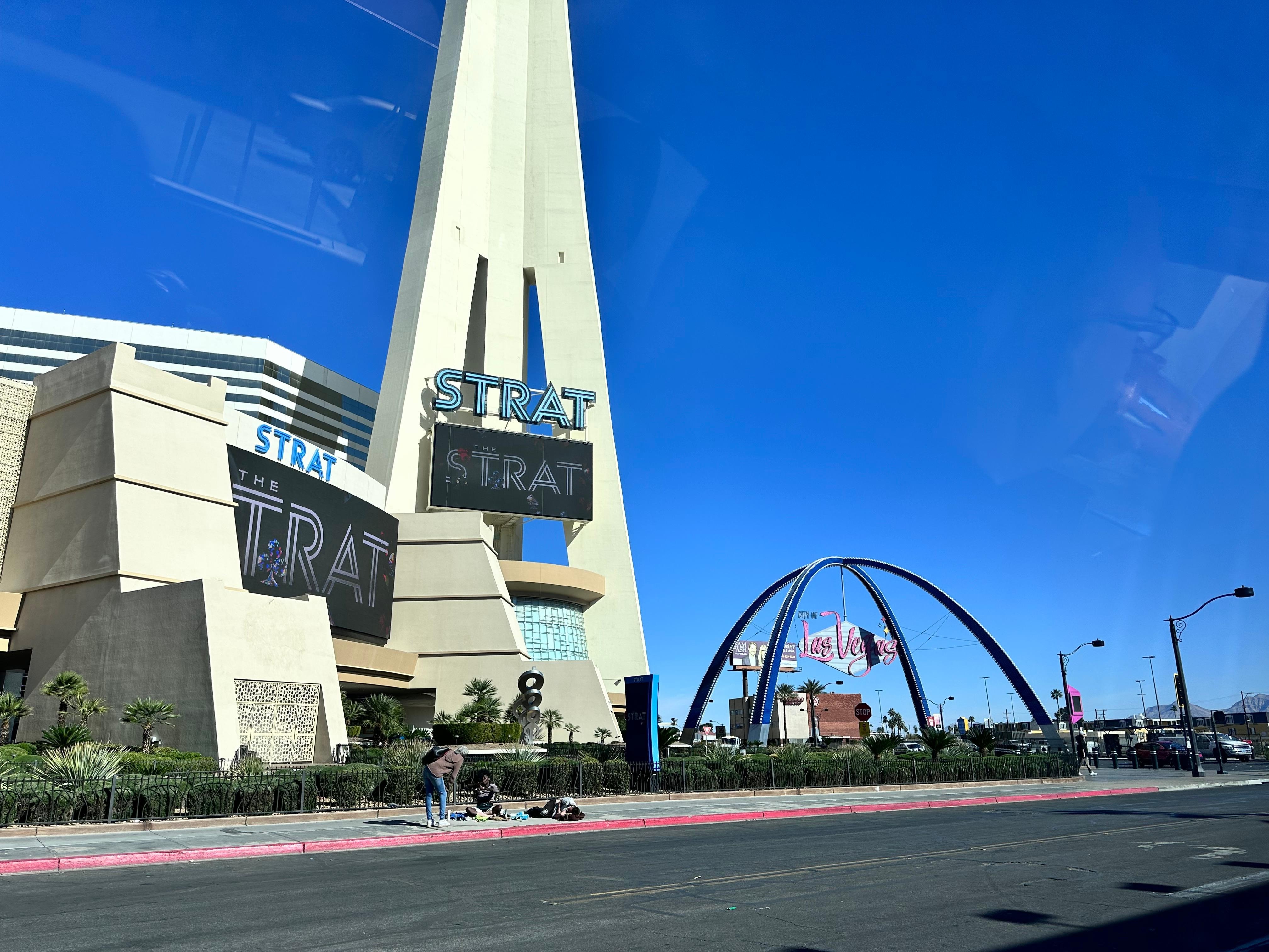 People tweeking out next to the property. It’s understandably a public sidewalk. 
