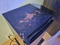 This is the condition of the mini fridge.