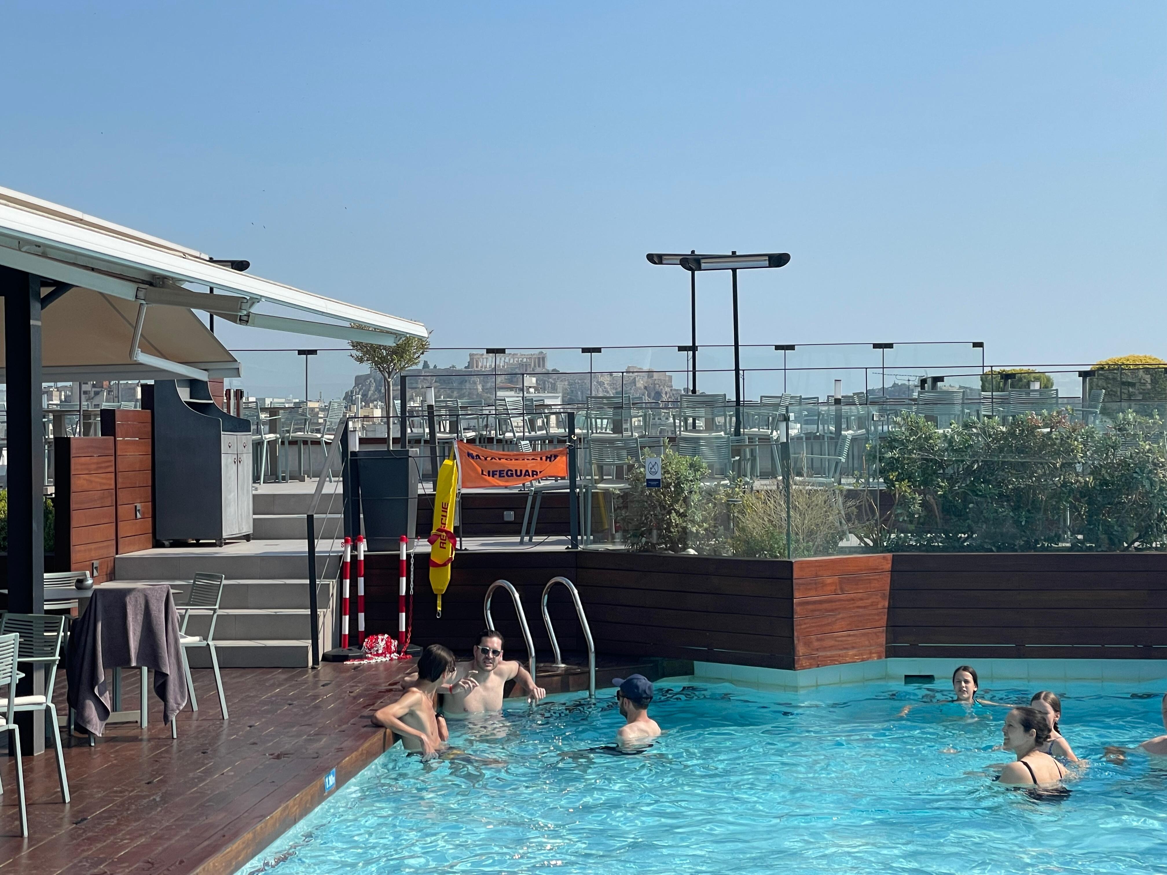 Pool auf der Dachterrasse 