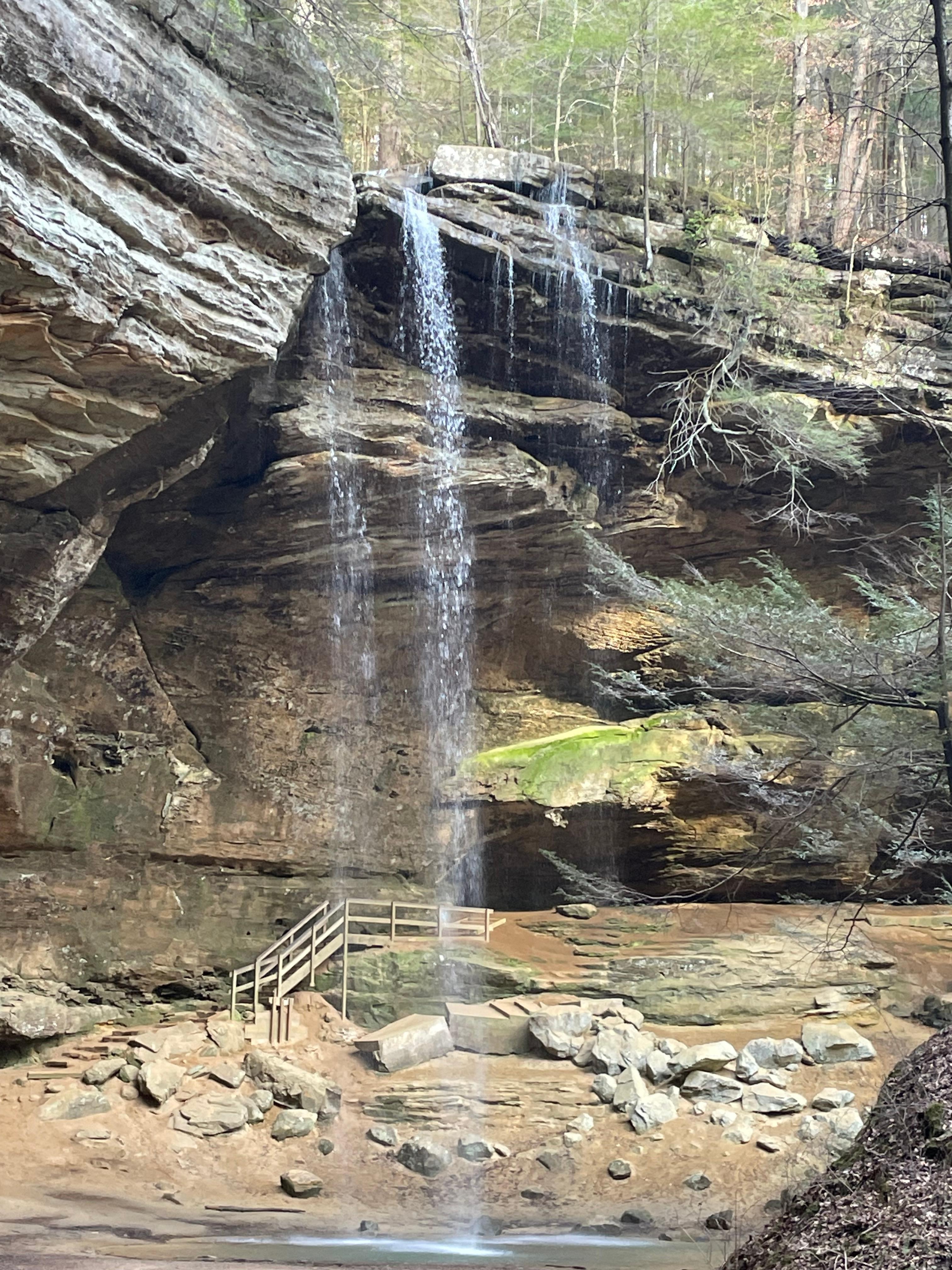 Great base to explore Hocking hills from. 