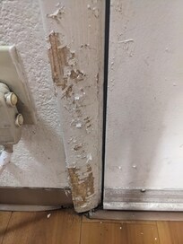Door jamb