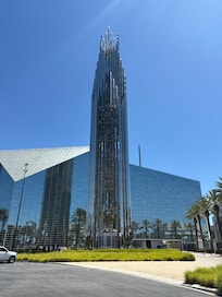 blocks down form Ayres Hotel
Christ Cathedral
Roman Catholic Diocese of Orange