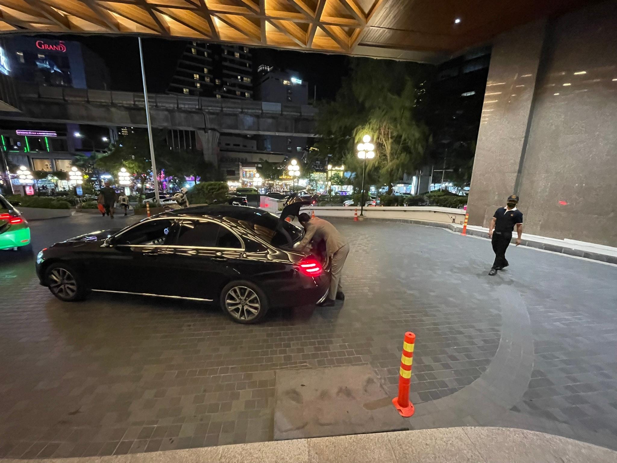 Airport transfer limo.