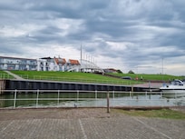 Hotel vom Hafen aus.