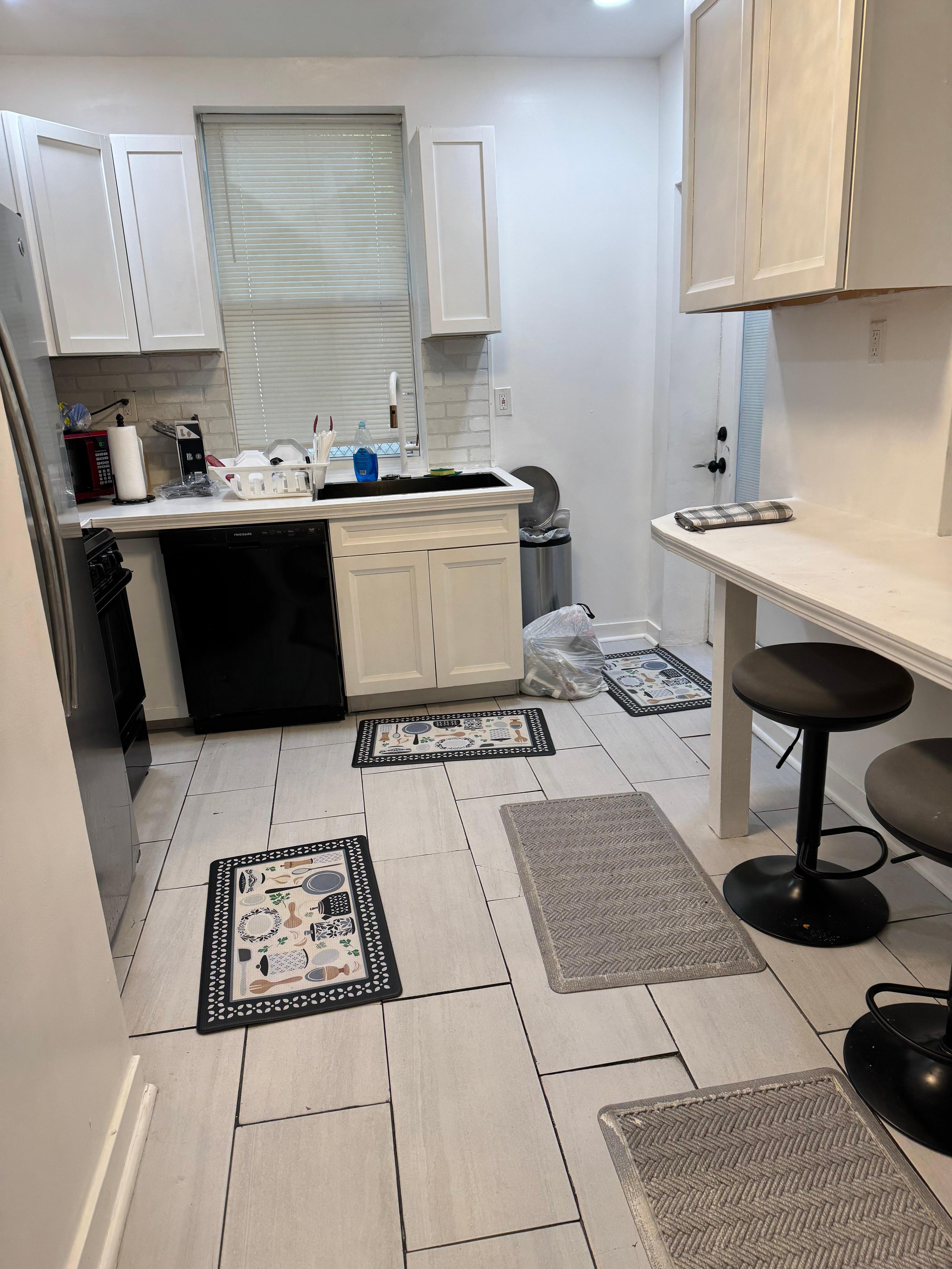 Kitchen has no basics like silverware or frying pan or mixing bowls. 