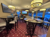 Lobby/breakfast area