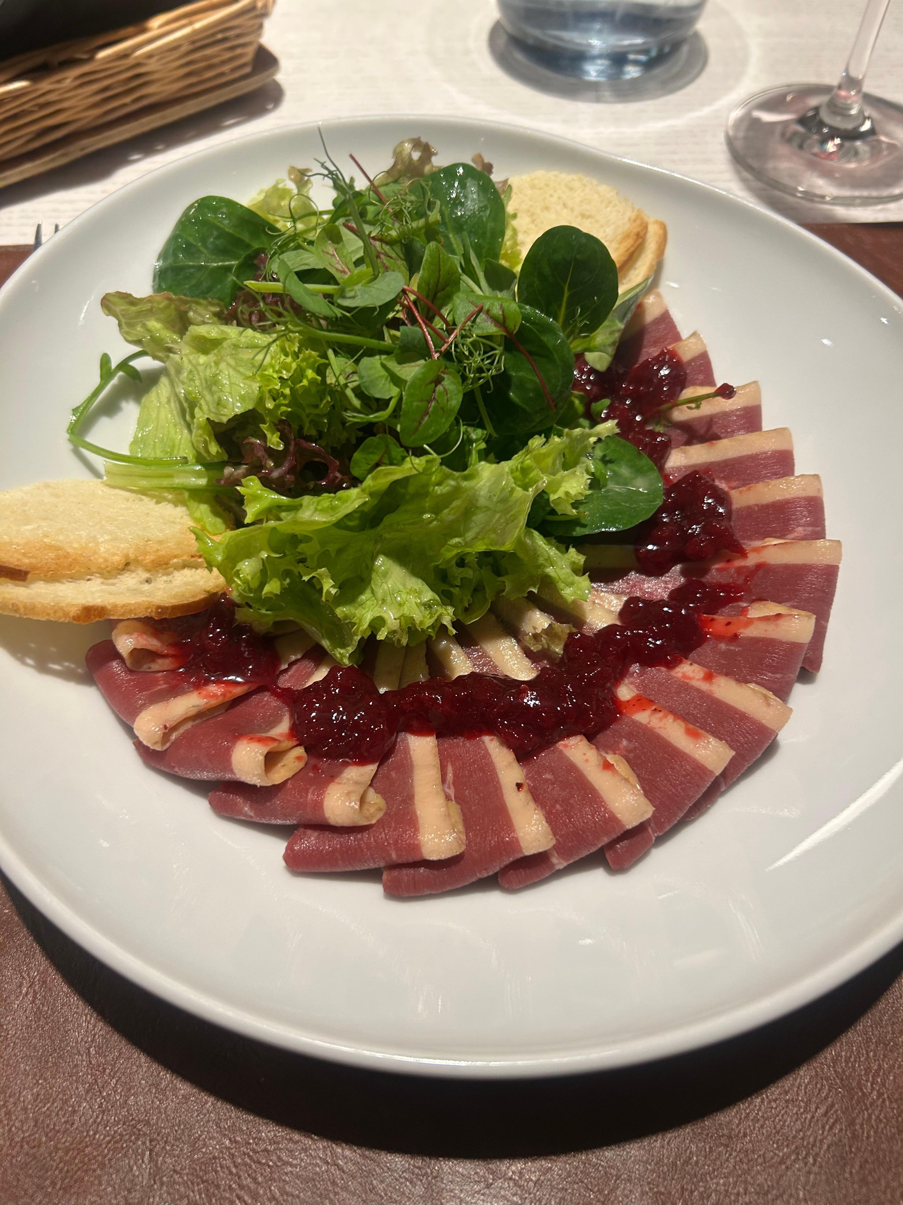 Starter Dinner (duck salat)