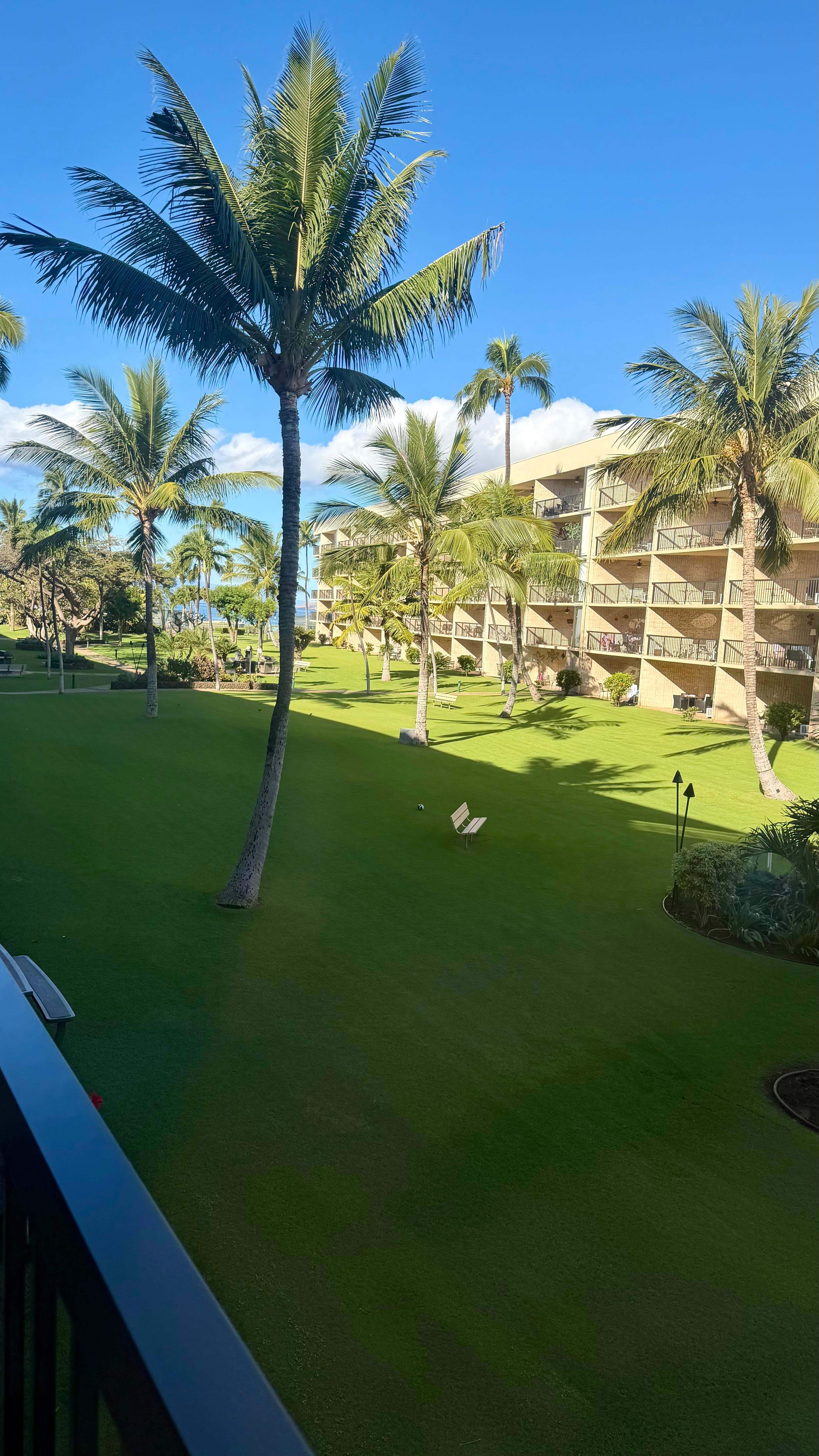 End unit view from dinning area. Shade on B side which is nice! 