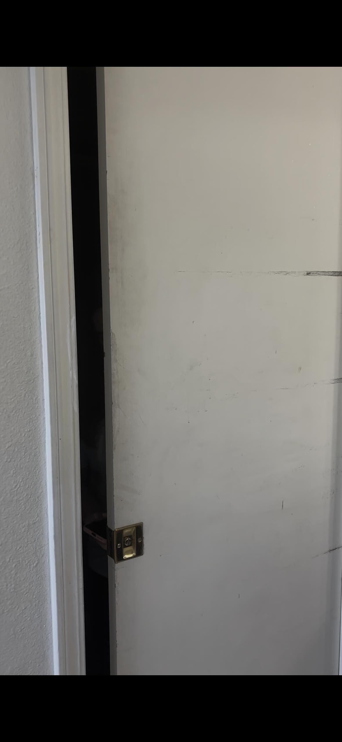 Bathroom sliding doors stuck and would not lock properly.