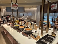 Café da manhã com especialidades locais e internacionais deliciosas