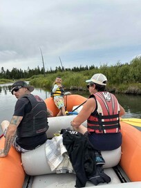 Mac Inn River float