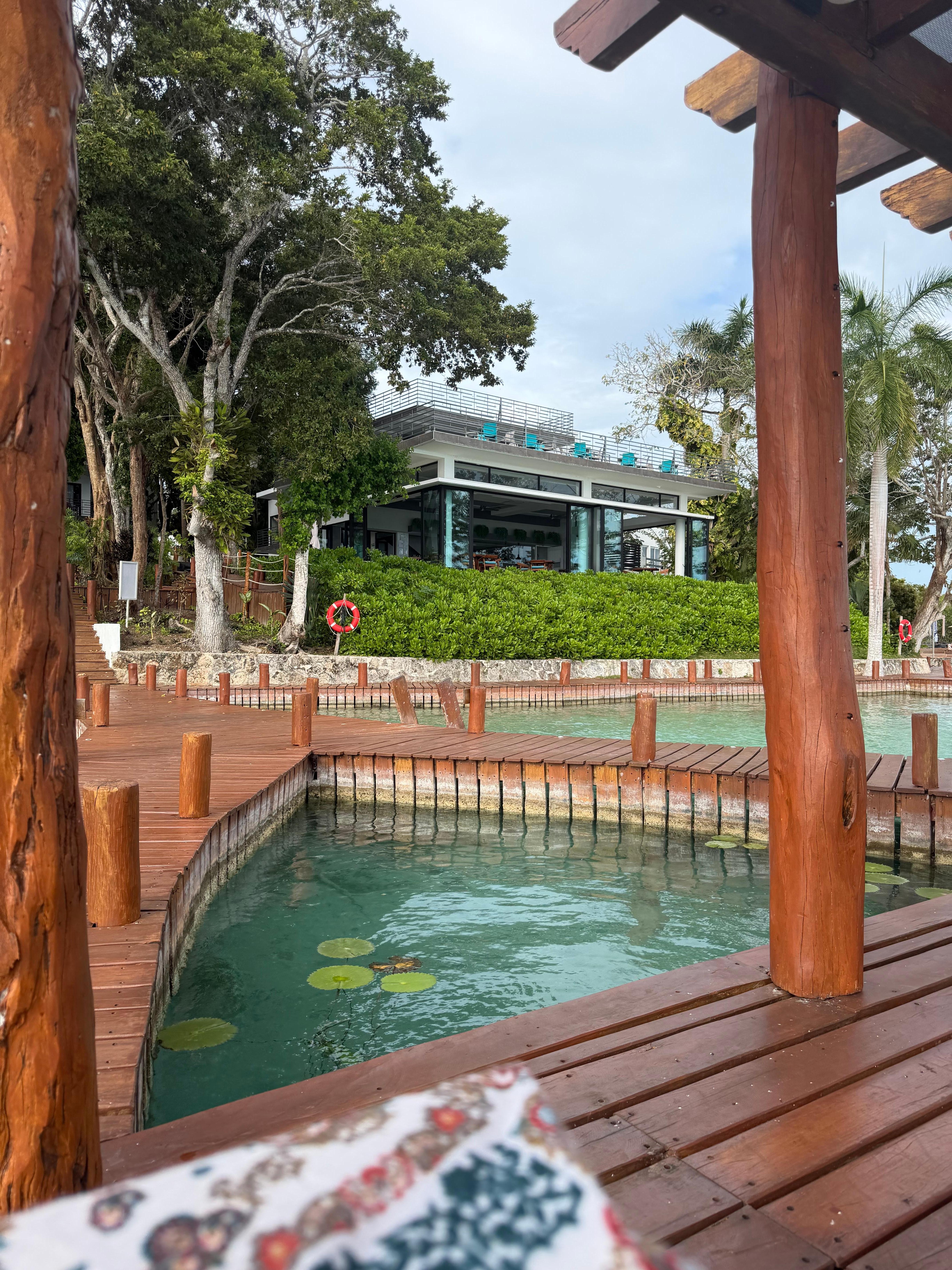 The view of the restaurant from the dock 