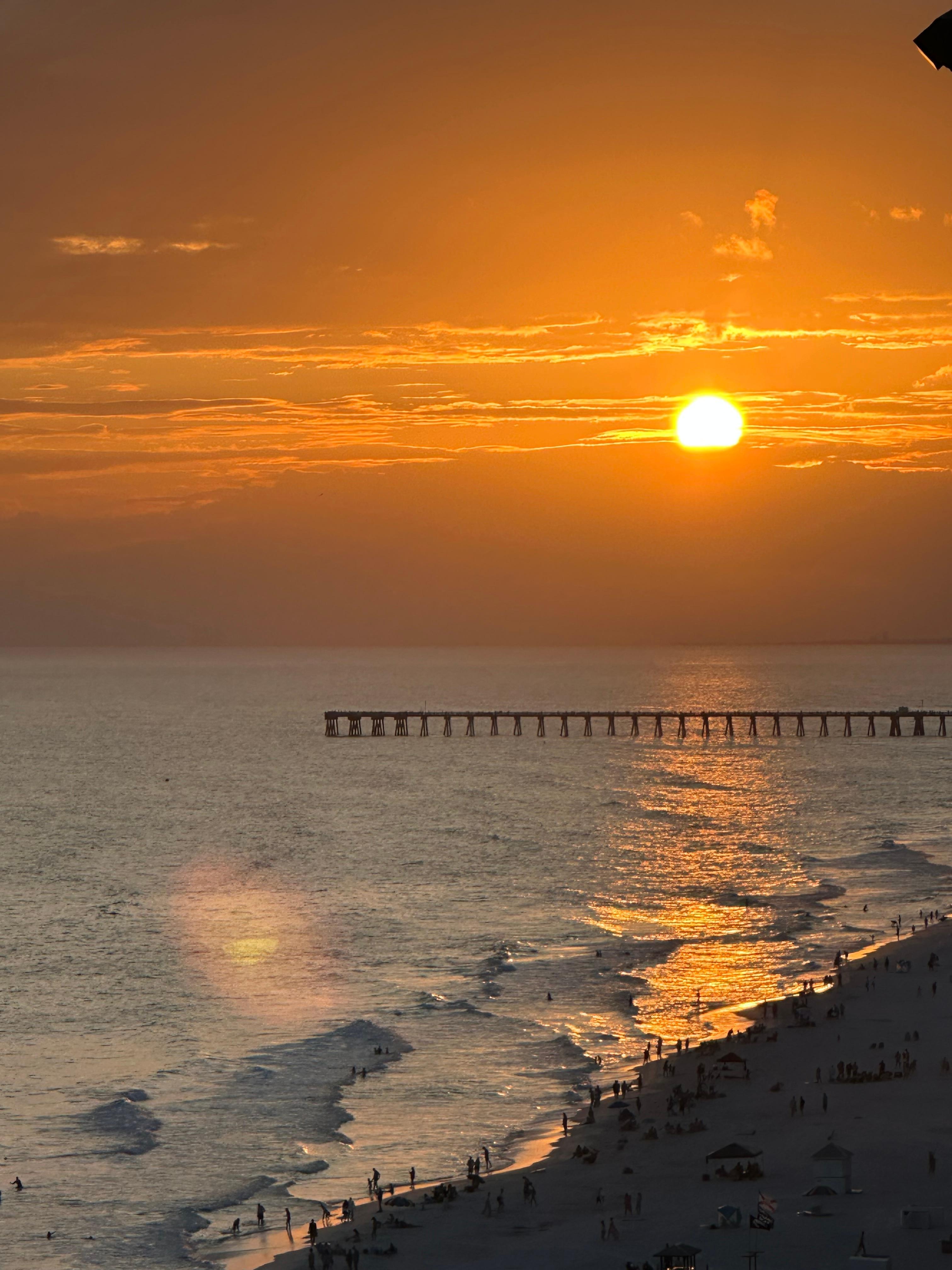 We saw some of the most beautiful sunsets each and every evening ❣️