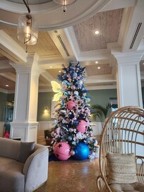 Xmas tree in the lobby