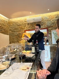 Grand wine tour