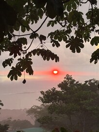 Hermosos atardeceres se observan desde la terraza