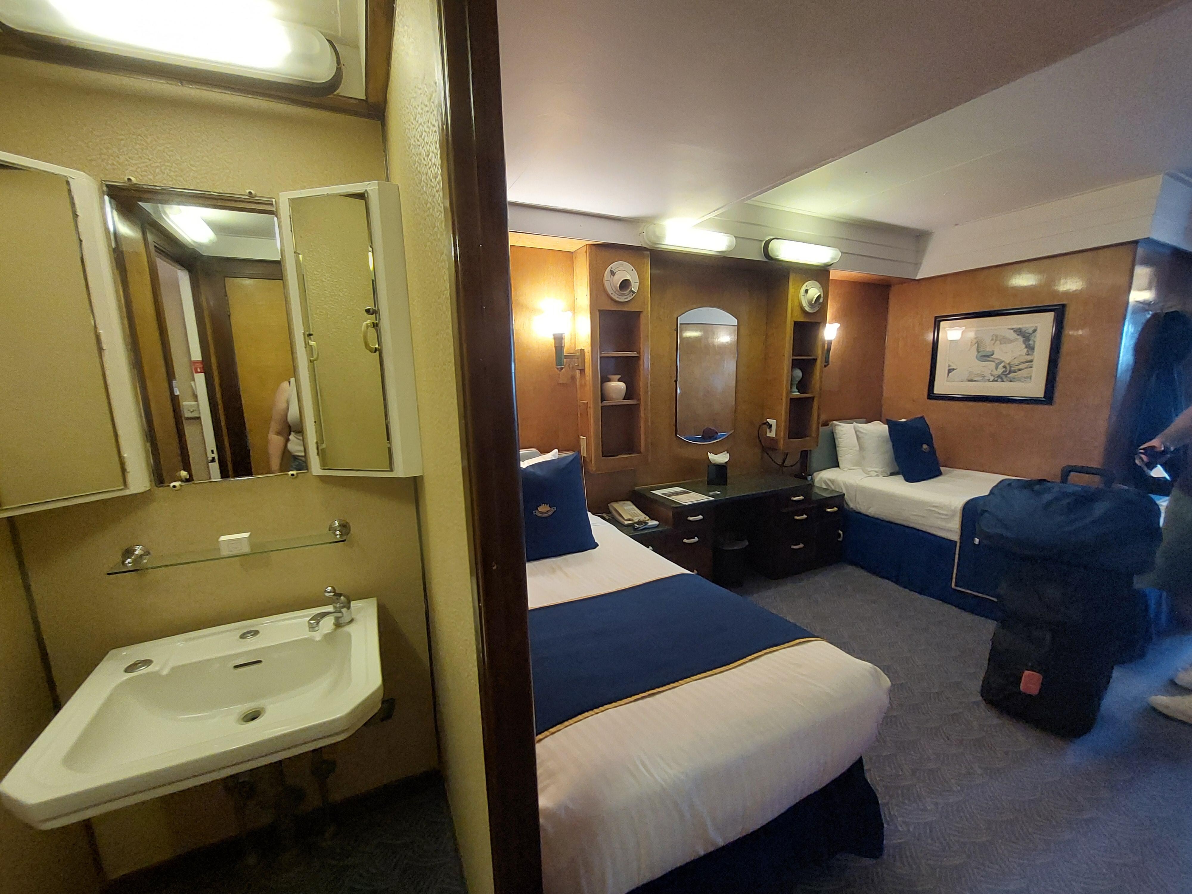 Twin stateroom