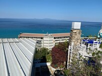 Hotel is located down a hill from the town so those who have mobility issues might find the walking difficult