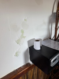 Mur de la chambre dégradé