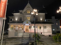 Hotellet på kveldstid!