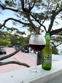 😊 🥂