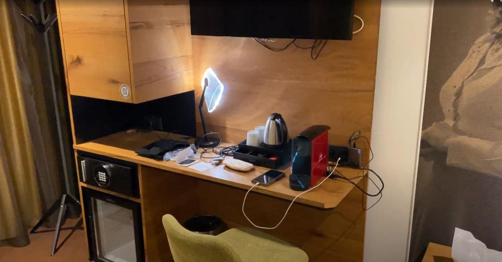 Water kettle and espresso machine