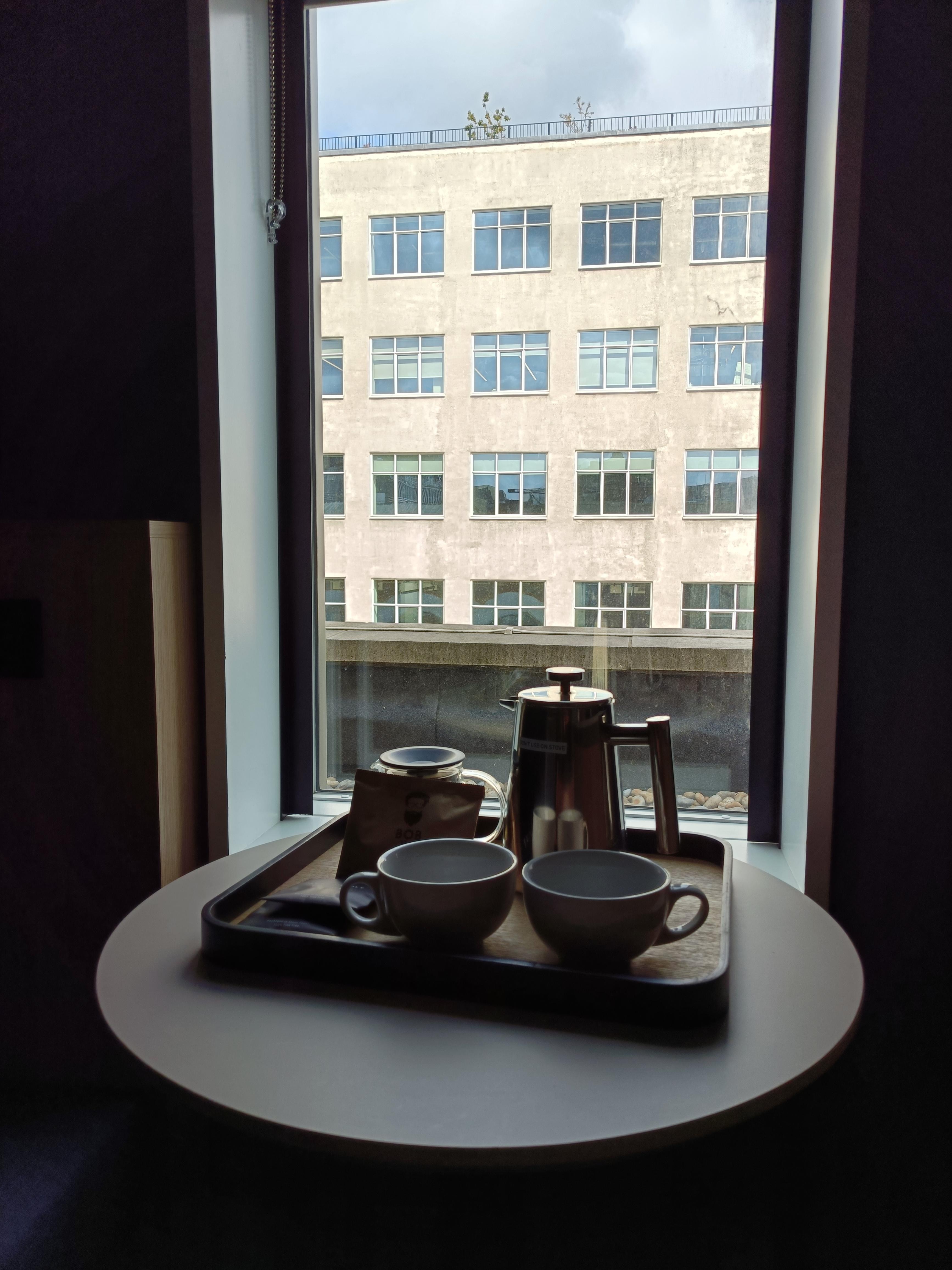 Nice touch to the kitchenette 