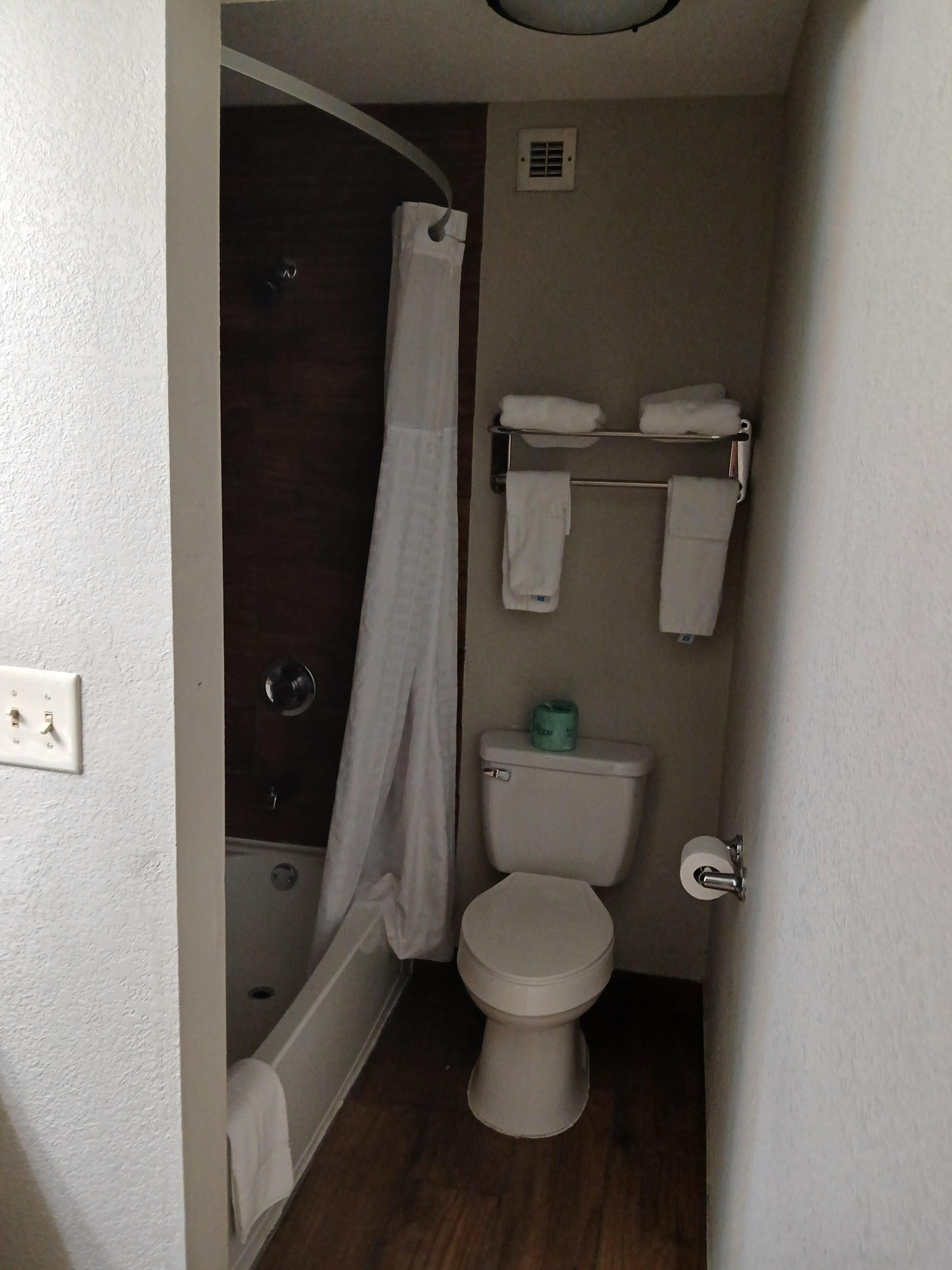 Bathroom towels in plenty supply, and kept clean.