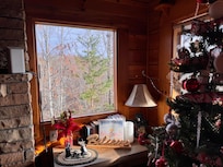 Natural beauty out every window!