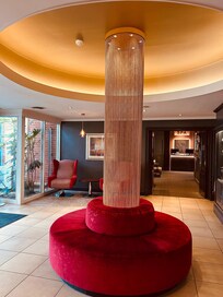 Lobby/Entrance