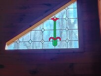 Pretty accent windows that allow the sunshine in.