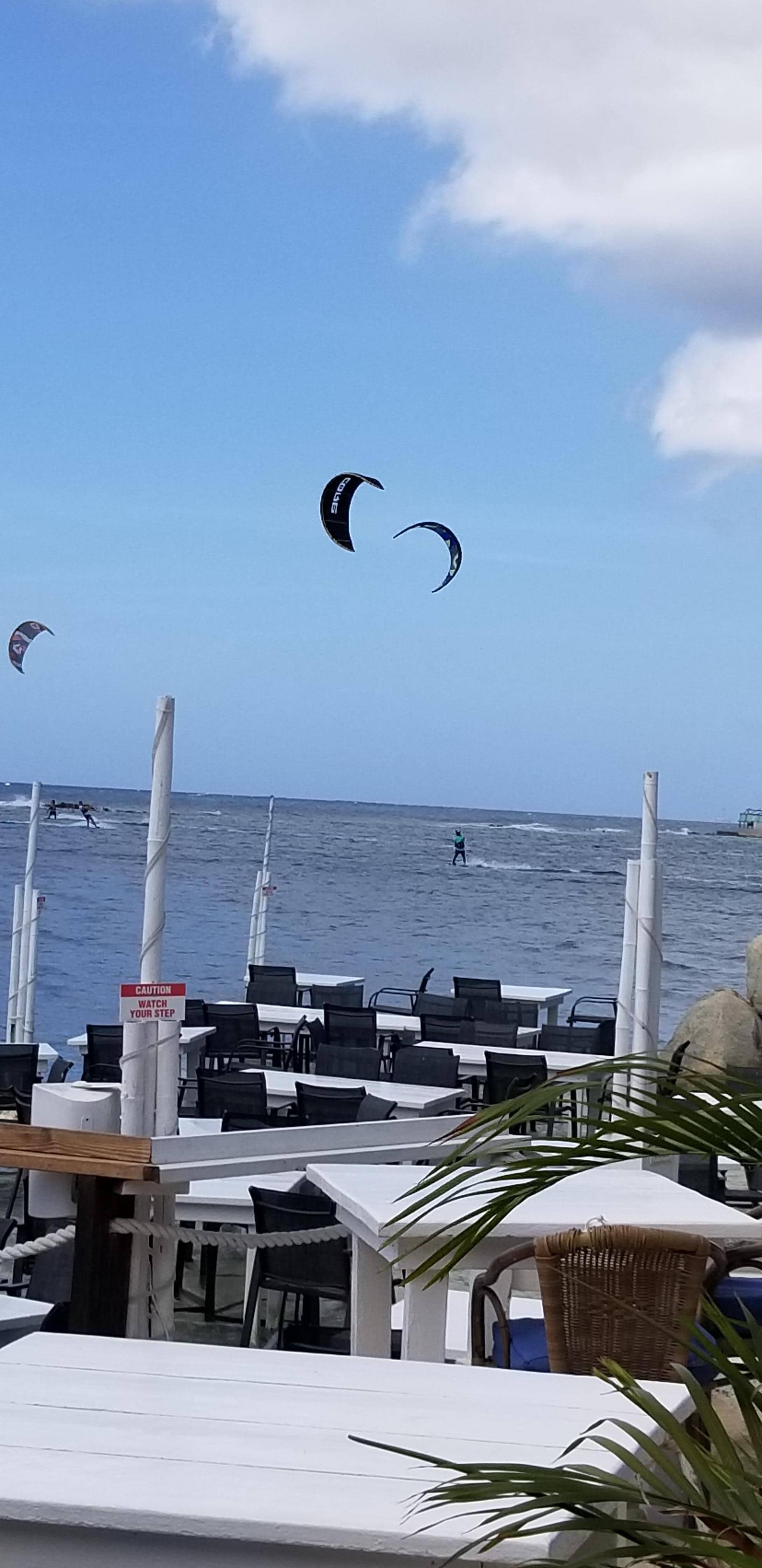 6 kite surfers passed by right in front of the deck area. Thrilling view
Many ocean swimmers throughout the day
