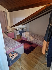 Second bedroom