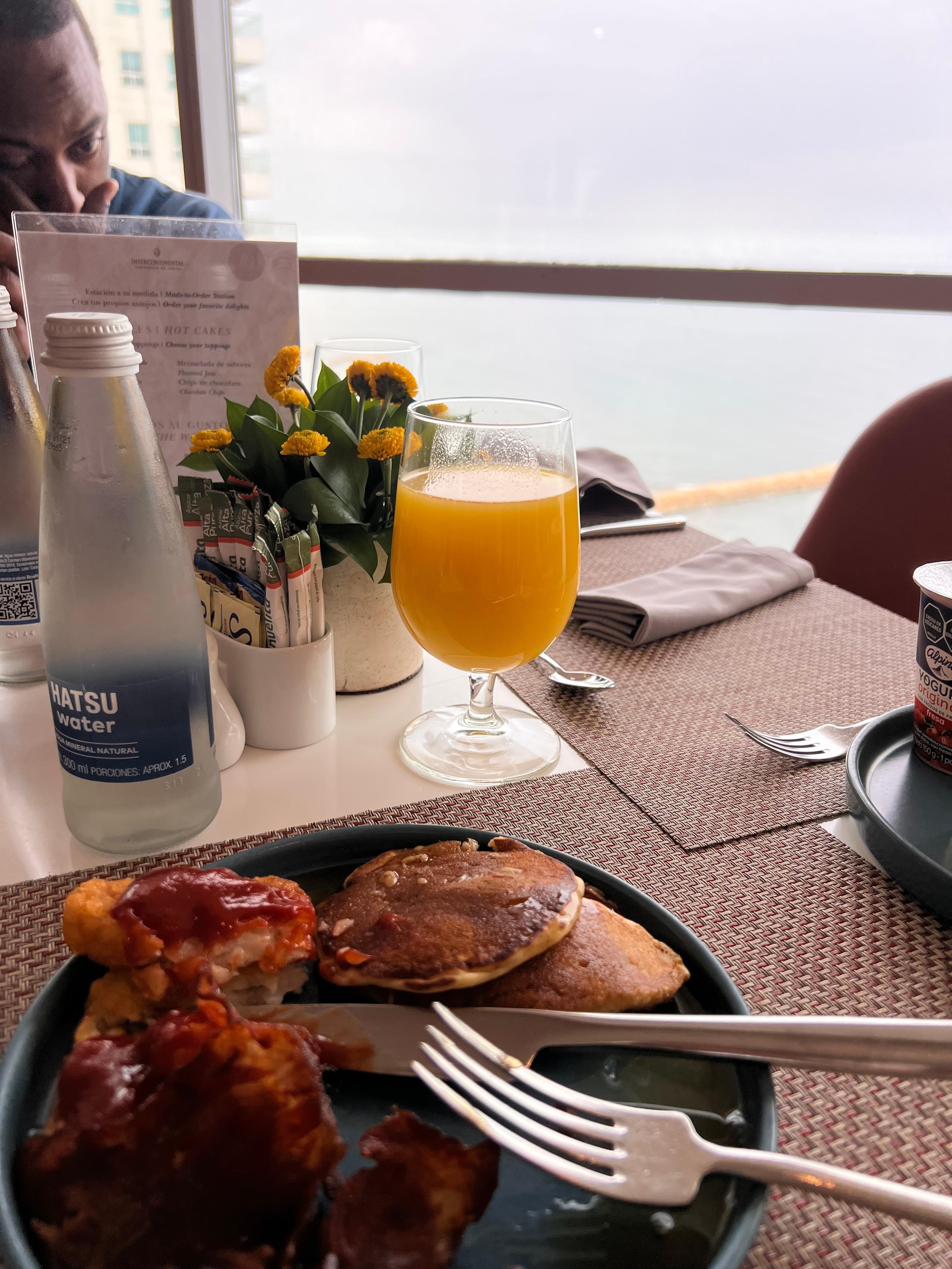 VIP lounge breakfast amazing 