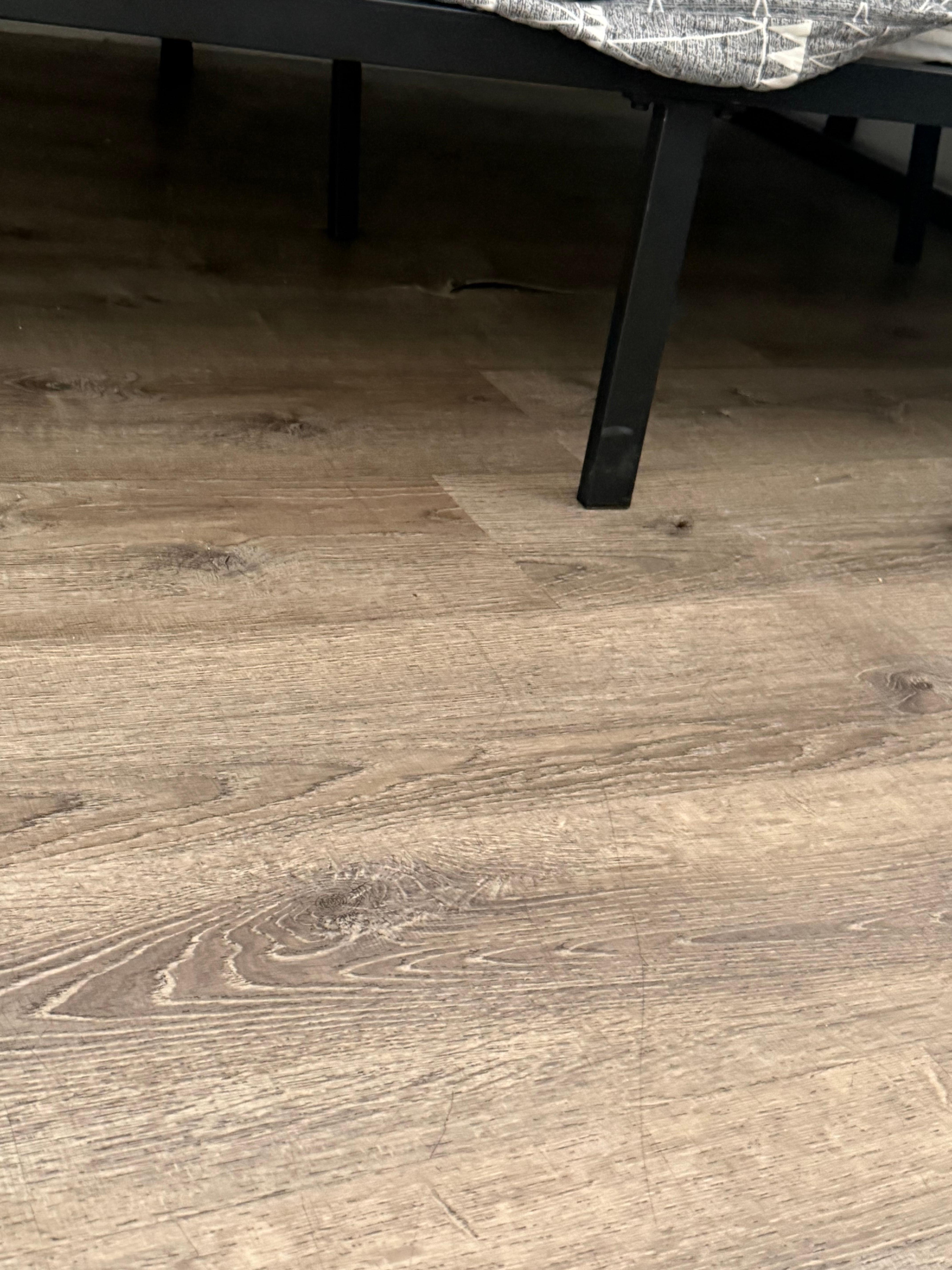 The floor was squeaking so I looked underneath the bed n boom floor is cracked 