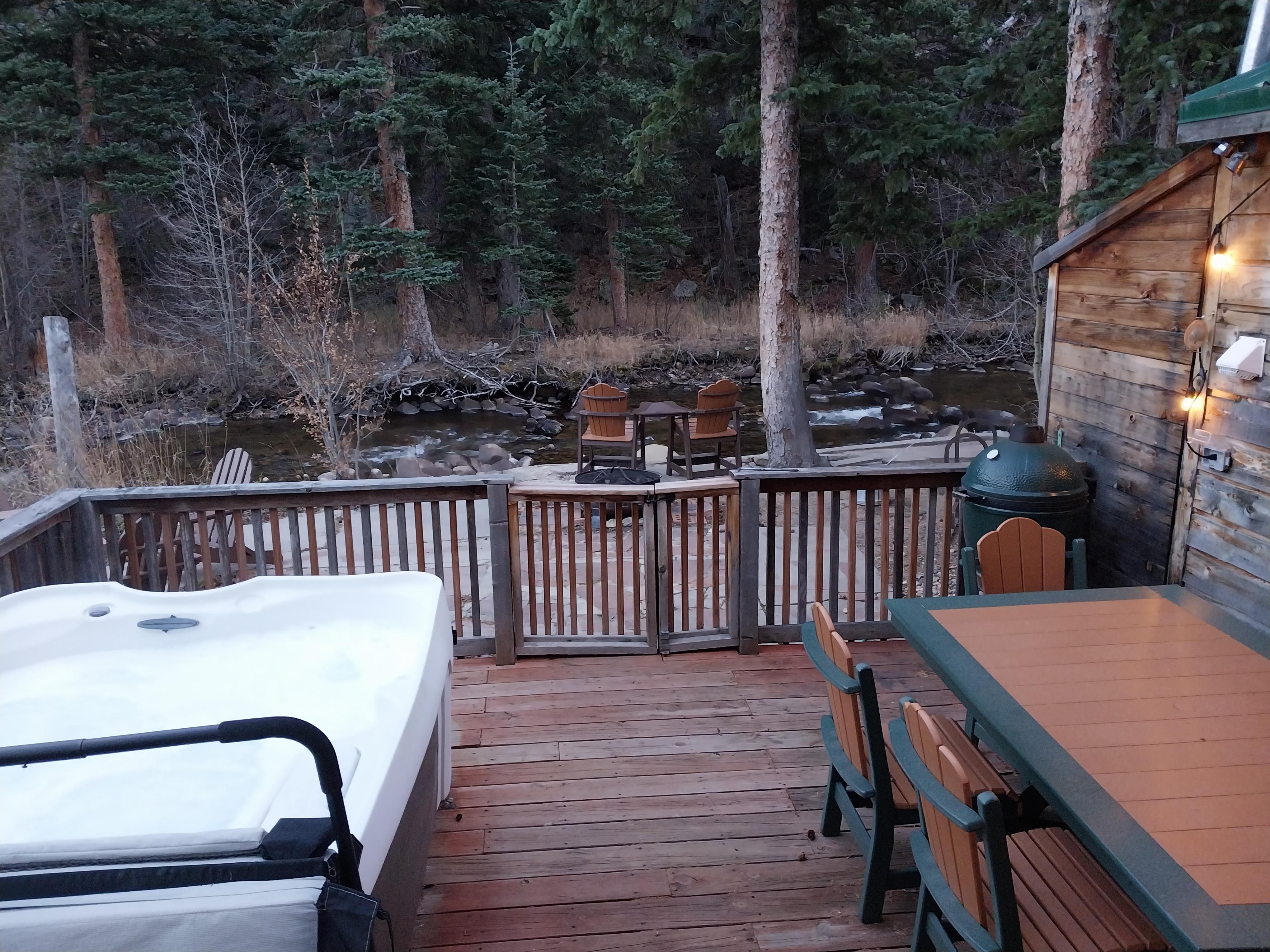 The smells, sights and sounds of this back patio are bar none. The morning coffee views of the Colorado scenery and the sounds of the river makes this the best place to stay.
