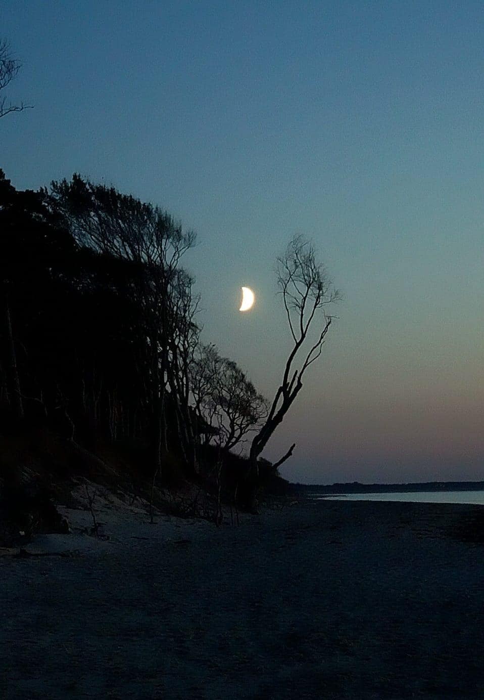 Mond am Weststrand