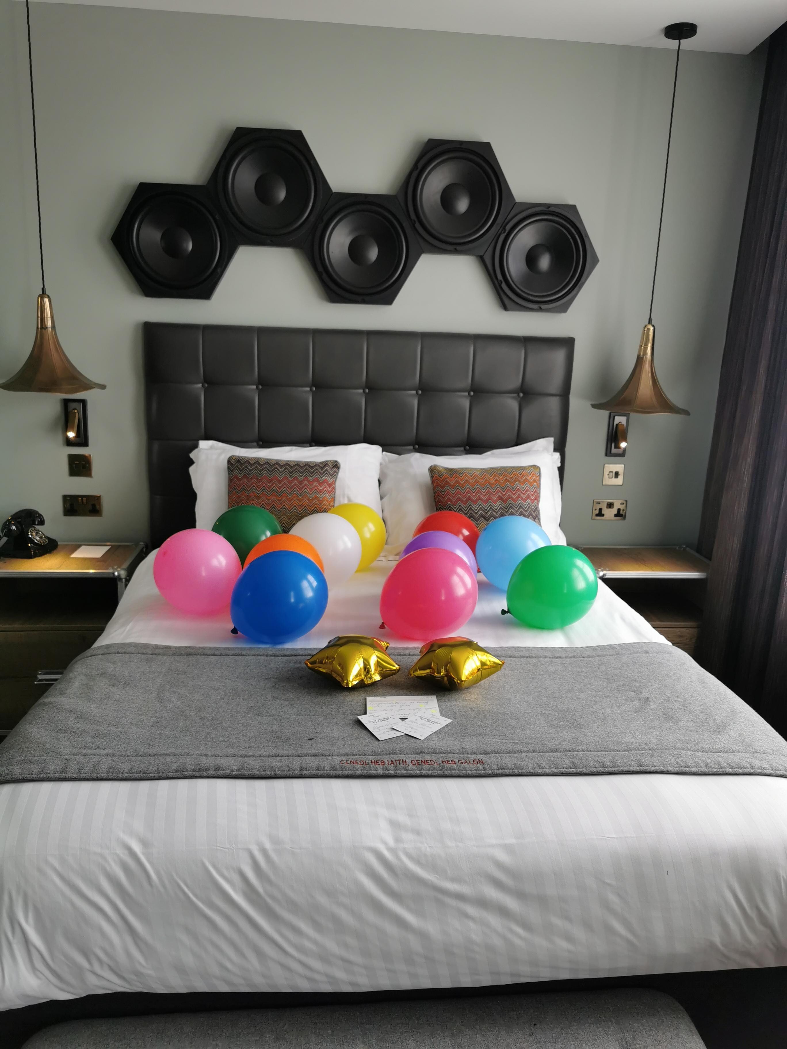 Music themed room 
