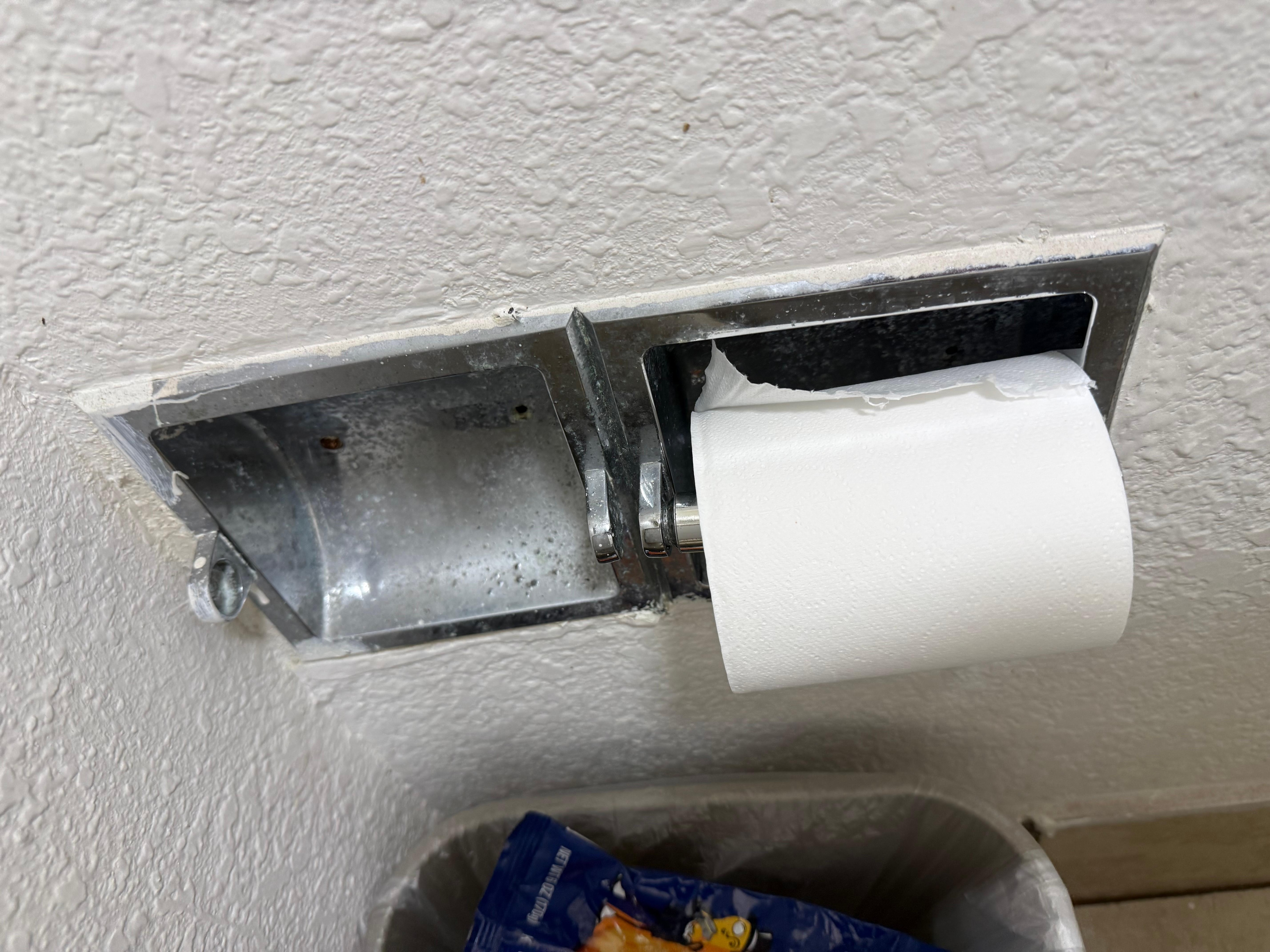 The tp roll was missing and the garbage was already used 