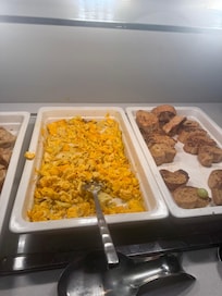 Wish i would’ve thought of taking more pictures the bacon undercooked and all the food was dry on my sons birthday he threw up 5 times from being in the pool after we left we read an article that a bunch of canadians were sick and throwing up