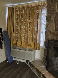Baggy curtains