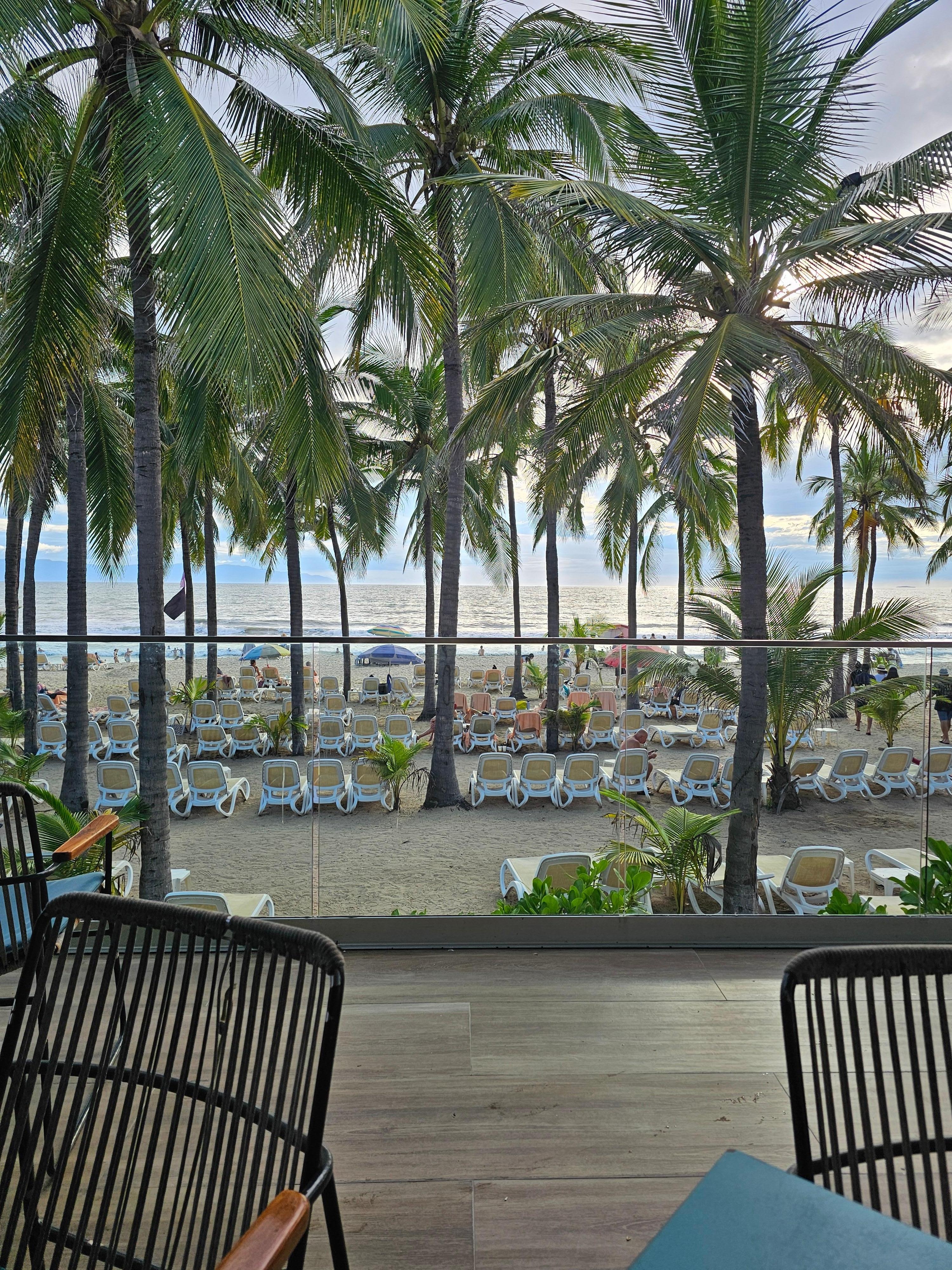 Playa amplia y limpia