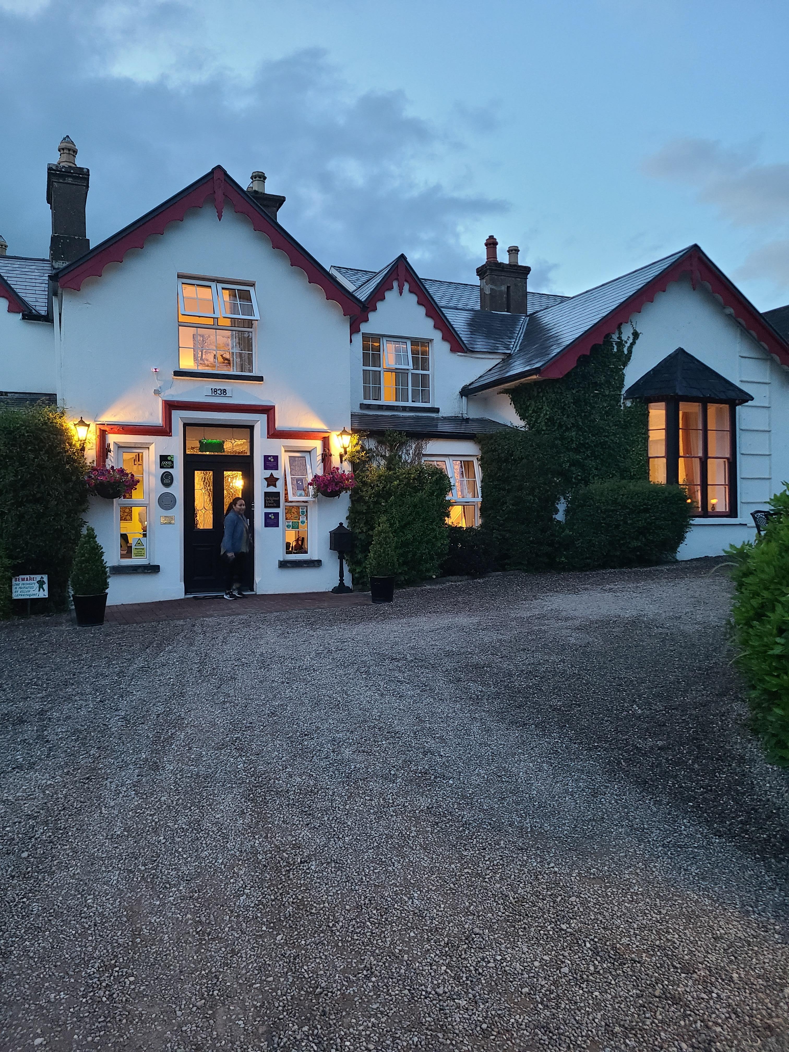 This contemporary hotel offers modern rooms, beautiful decor and elegance with a breathtaking view of the countryside in Ireland. 